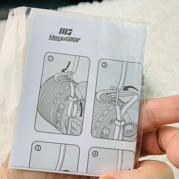 New MegaGear Ever Ready Leather Camera Case fits Sony Cyber-Shot DSC-RX1… - Picture 10 of 16